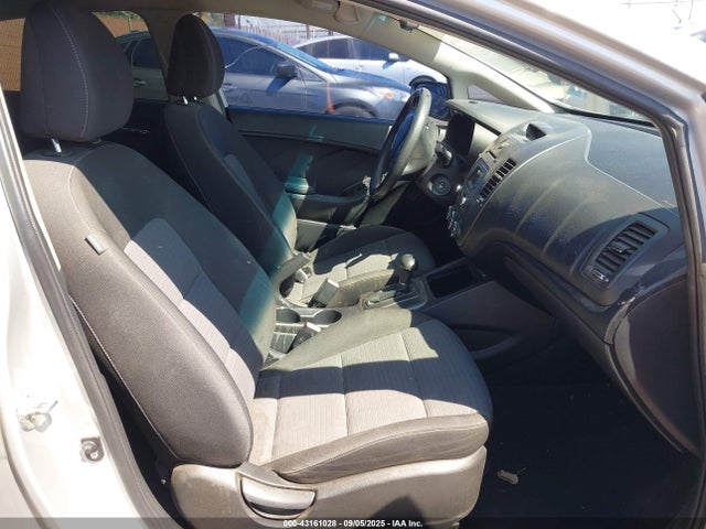 KIA dohc mpi nu 2015 KNAFX4A62F5394500 Image 5