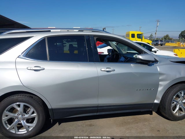 2GNAXKEX7J6171006 Chevrolet EQUINOX LT