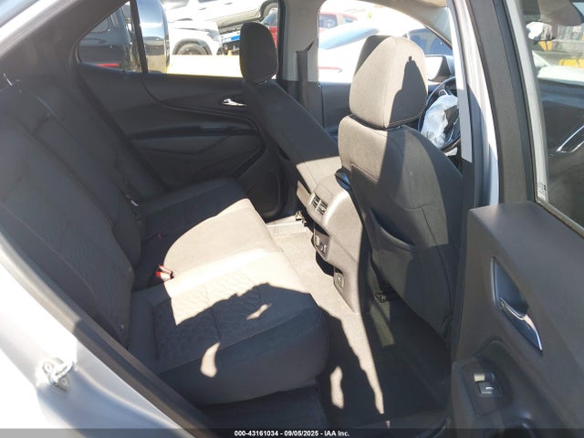 2GNAXKEX7J6171006 Chevrolet EQUINOX LT