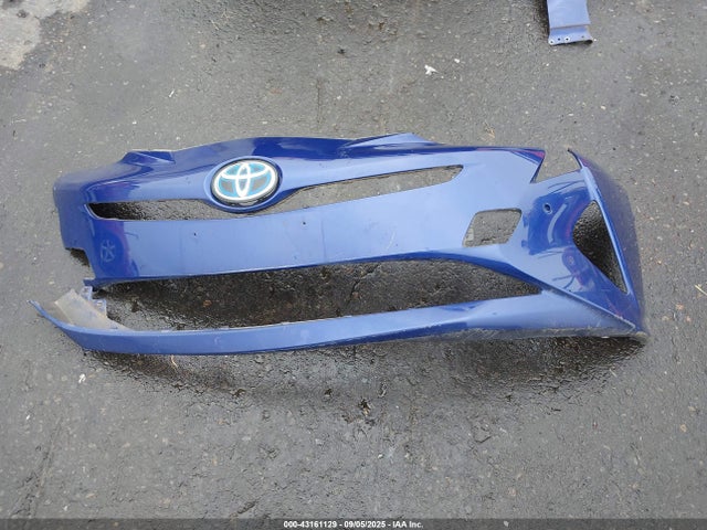 JTDKARFU0H3537983 Toyota Prius Three Touring