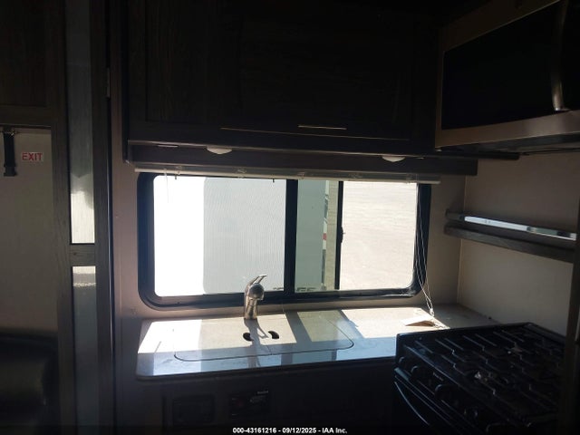 7HN3BEL26KP468446 Genesis Supreme 2019