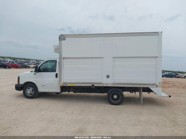 1GB6G5CG7F1110806 Chev Express G4500