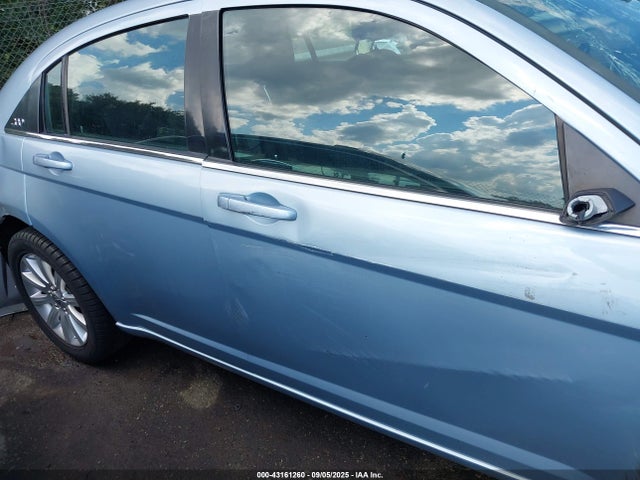 Продаж на аукціоні авто 2013 Chrysler 200 Touring, vin: 1C3CCBBB8DN550171, номер лоту: 43161260