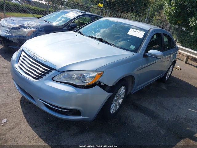 Продаж на аукціоні авто 2013 Chrysler 200 Touring, vin: 1C3CCBBB8DN550171, номер лоту: 43161260