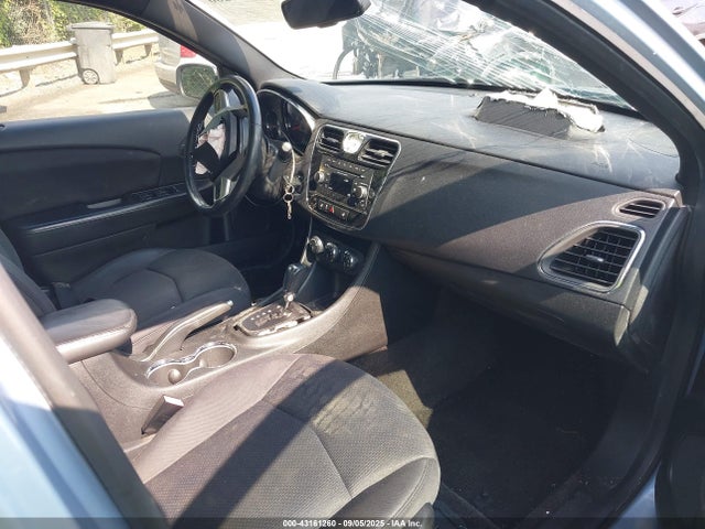 Продаж на аукціоні авто 2013 Chrysler 200 Touring, vin: 1C3CCBBB8DN550171, номер лоту: 43161260