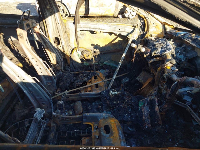 5NPE24AF6KH817778 Hyundai SONATA SE