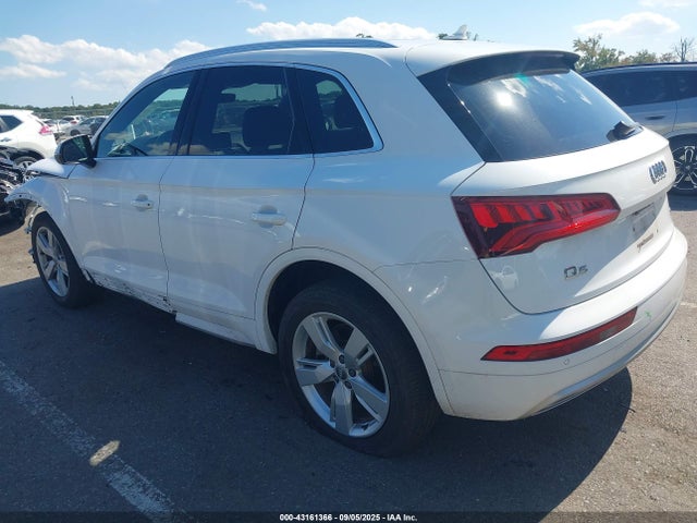 2018 AUDI Q5 WA1BNAFY0J2150347 Photo 2