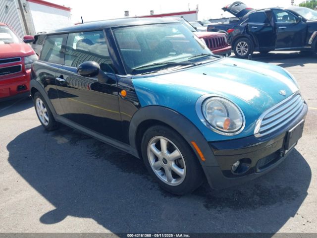 2010 MINI COOPER WMWMF3C50ATZ25688 Photo 0