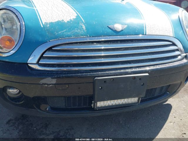 2010 MINI COOPER WMWMF3C50ATZ25688 Photo 5