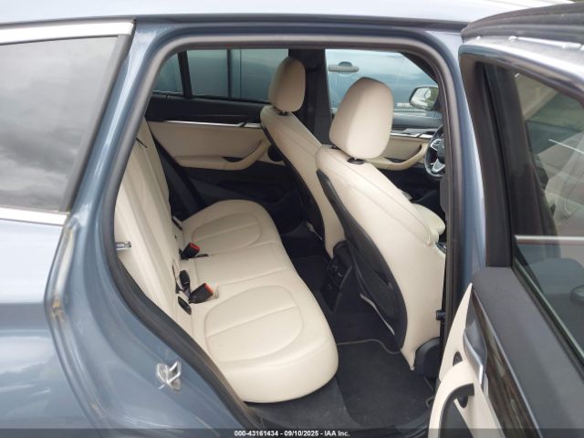 2020 BMW X1 WBXJG9C04L5R54017 Photo 7