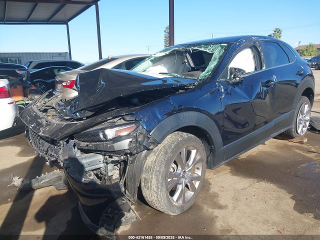 Mazda py 2021 3MVDMABL0MM244865 Image 2