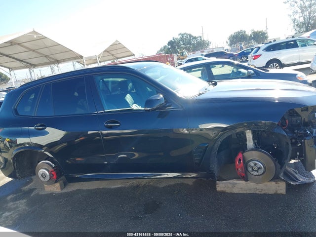5UX33EU08R9U68674 BMW 2024