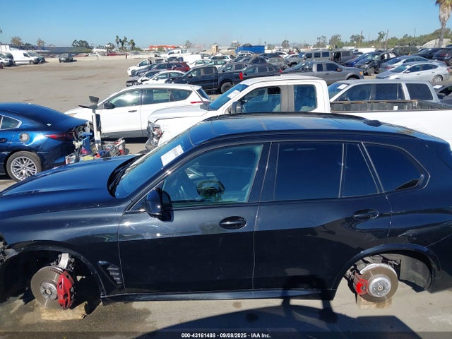 5UX33EU08R9U68674 BMW 2024