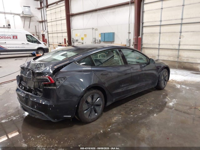 2025 TESLA MODEL 3 5YJ3E1EB3SF929716 Photo 3