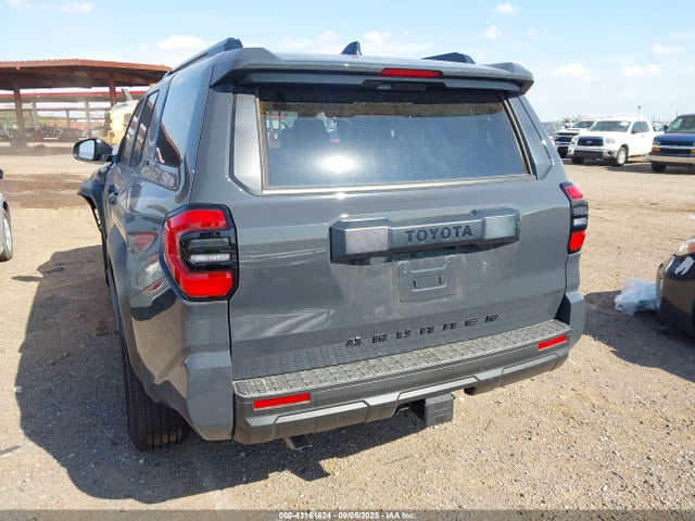 Toyota 4RUNNER SR5 2025 JTEVA5AR6S5004746 Image 3