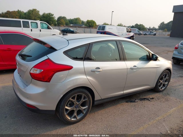 Ford Focus 2014 1FADP3K26EL254501 Image 4