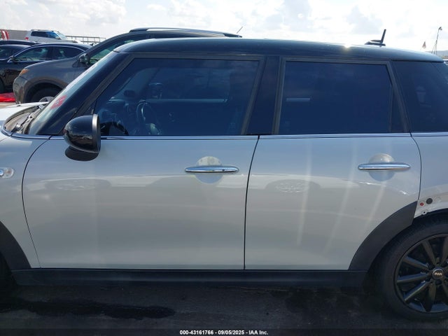 WMWXU3C52H2D31951 Mini 2017