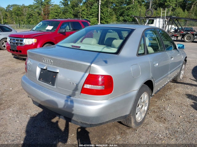 1999 AUDI A4 WAUCB28D4XA307232 Photo 3