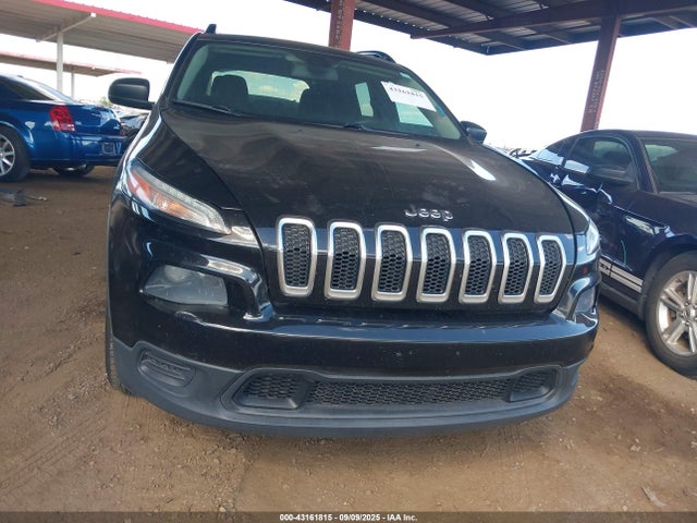 1C4PJLAB6HW613715 Jeep Cherokee