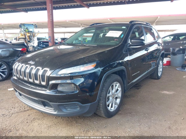 1C4PJLAB6HW613715 Jeep Cherokee