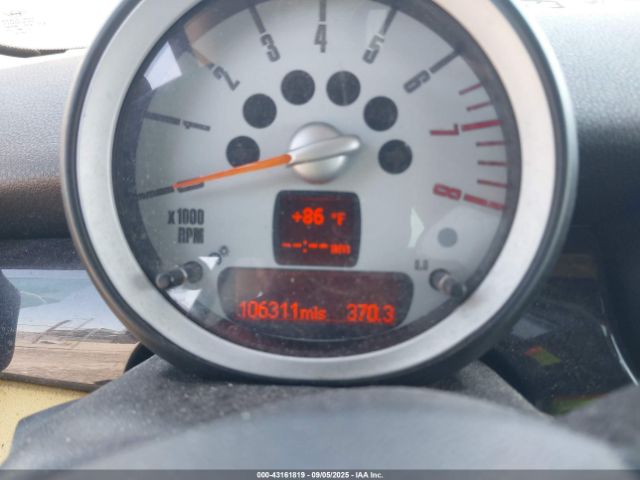 2008 MINI COOPER S WMWMF735X8TV32721 Photo 6