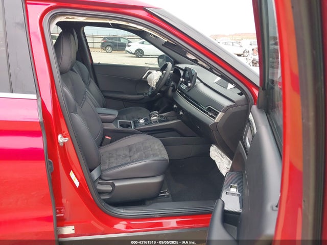 2024 MITSUBISHI OUTLANDER JA4J3VA8XRZ025567 Photo 4