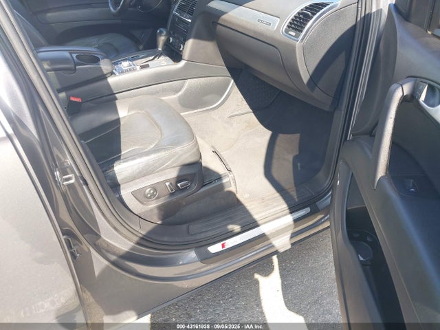 2011 AUDI Q7 WA1DGBFE2BD009235 Photo 4