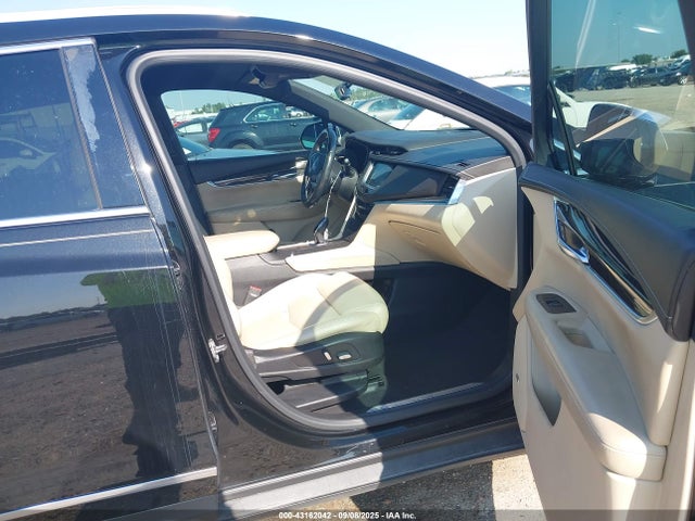 2018 CADILLAC XT5 1GYKNARS4JZ138670 Photo 4