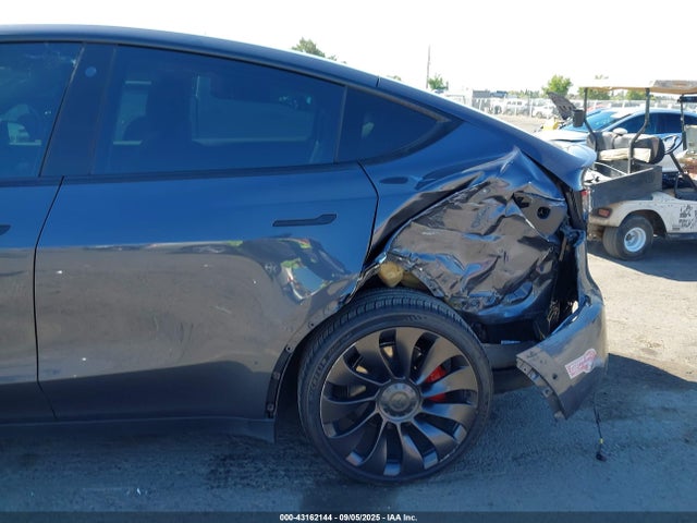 2022 TESLA MODEL Y 7SAYGDEF8NF391574 Photo 5