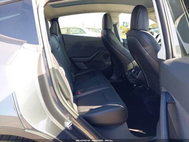 2022 TESLA MODEL Y 7SAYGDEF8NF391574 Photo 7