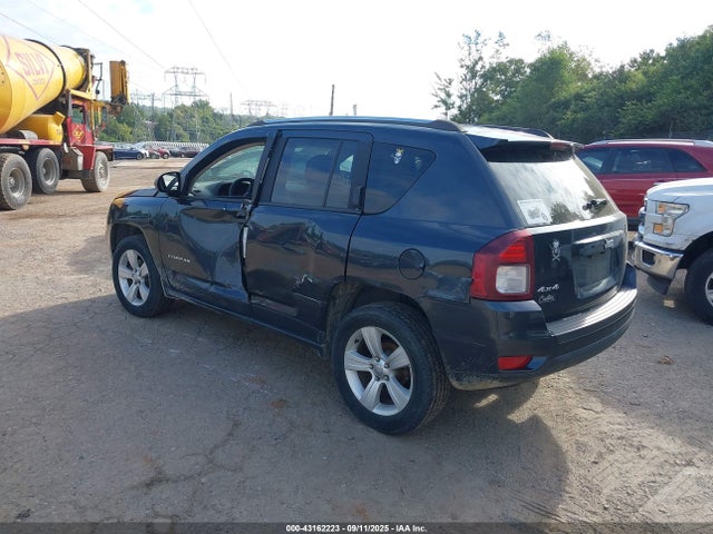 Jeep 2014 2014 1C4NJDBB2ED879820 Image 3