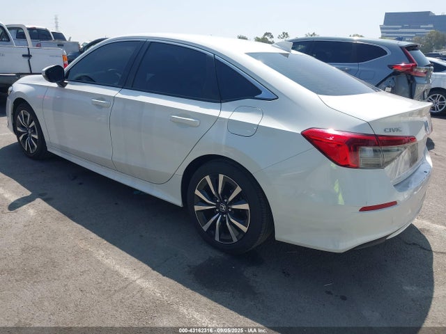 Honda l15b7 2024 2HGFE1F73RH325046 Image 3