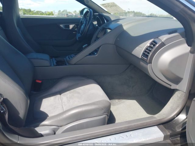2015 JAGUAR F-TYPE SAJWA6AT4F8K16352 Photo 4