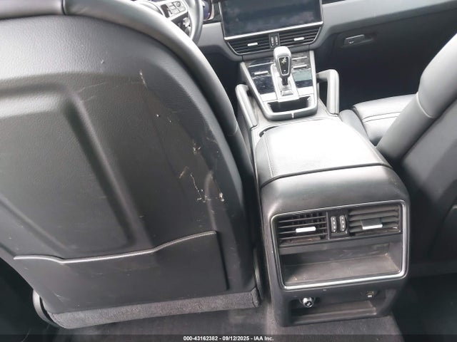 Porsche Cayenne 2019 WP1AA2AY6KDA16411 Image 22