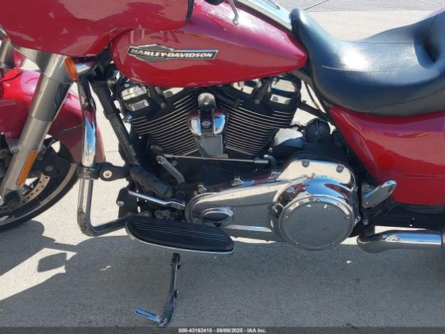 2021 HARLEY-DAVIDSON FLHX 1HD1KBC1XMB642068 Photo 8