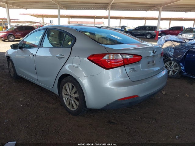KIA dohc mpi nu 2015 KNAFK4A64F5371069 Image 3