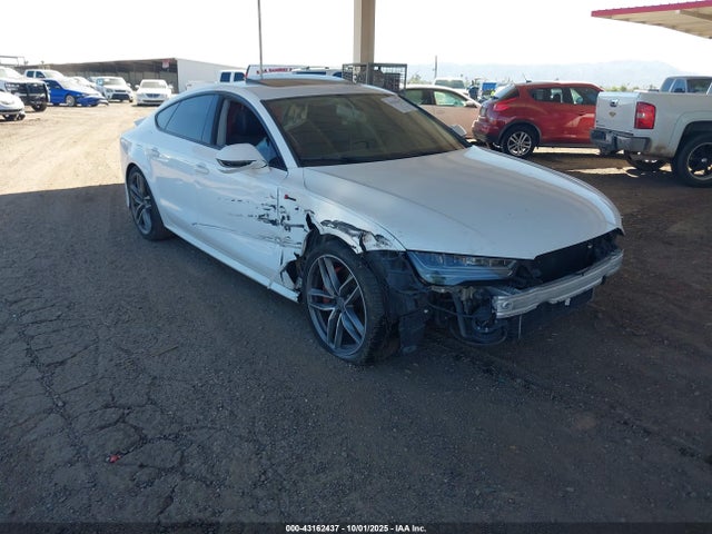 2016 AUDI A7 WAUWGAFC4GN019500 Photo 0