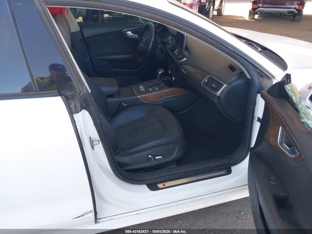 2016 AUDI A7 WAUWGAFC4GN019500 Photo 4