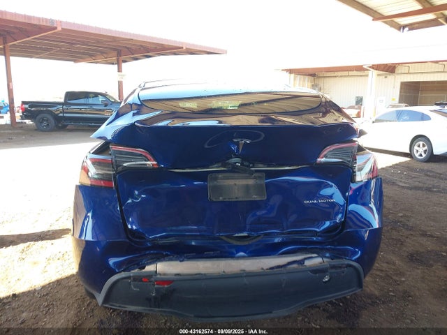 2023 TESLA MODEL Y 7SAYGDEE2PA135339 Photo 5