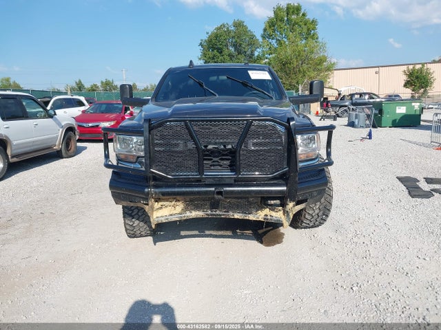 43162582 :رقم المزاد ، 3C6UR5CL5NG126486 vin ، 2022 Ram 2500 Tradesman  4x4 6'4 Box مزاد بيع