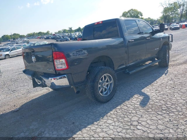 43162582 :رقم المزاد ، 3C6UR5CL5NG126486 vin ، 2022 Ram 2500 Tradesman  4x4 6'4 Box مزاد بيع