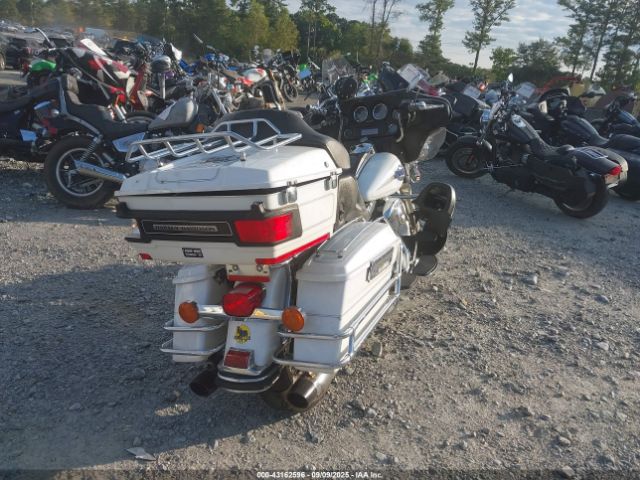 2006 HARLEY-DAVIDSON FLHTCUI 1HD1FCW1X6Y692975 Photo 3