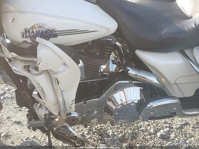 2006 HARLEY-DAVIDSON FLHTCUI 1HD1FCW1X6Y692975 Photo 8