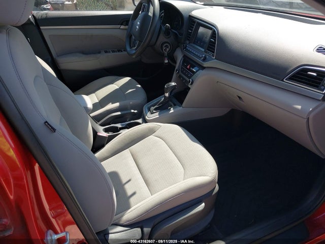 5NPD84LF3HH001904 Hyundai 2017