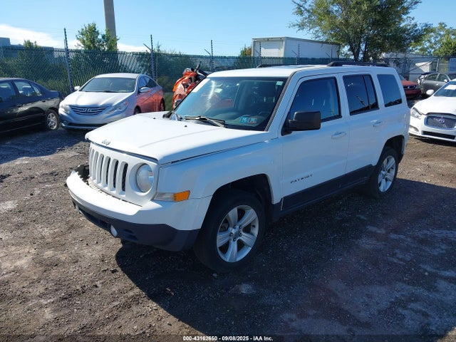 Jeep 2015 2015 1C4NJRFB5FD154298 Image 2