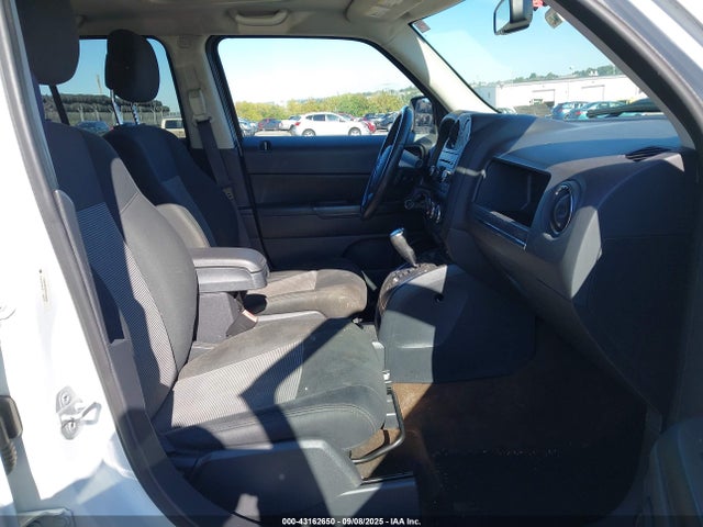 Jeep 2015 2015 1C4NJRFB5FD154298 Image 5