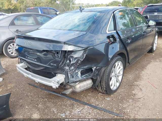 2019 AUDI A4 WAUDNAF43KA007036 Photo 3