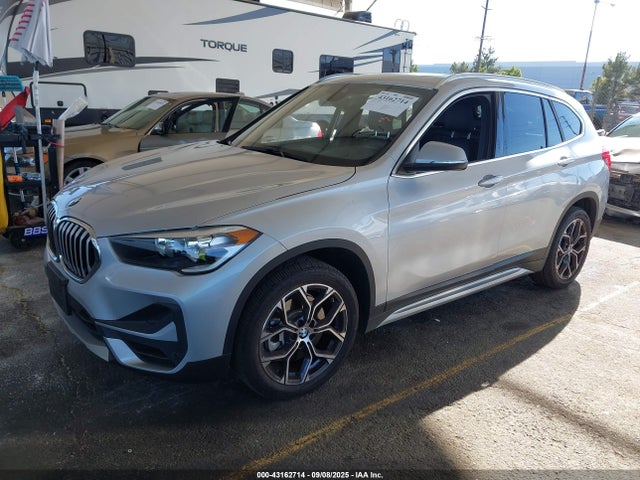 BMW 2021 2021 WBXJG7C03M5T87840 Image 2