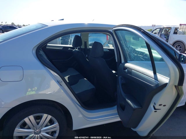 3VW2B7AJXHM397094 Volkswagen 1.4 tsi