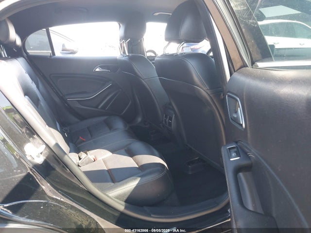 WDCTG4EB0JJ434242 Mercedes-Benz m270